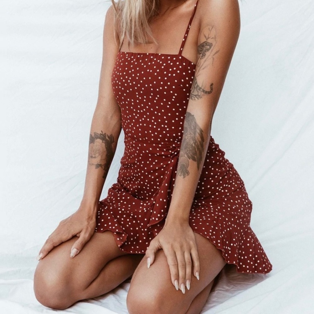 Princess Polly Caesura Polka Dot Dress in Wine Size 4